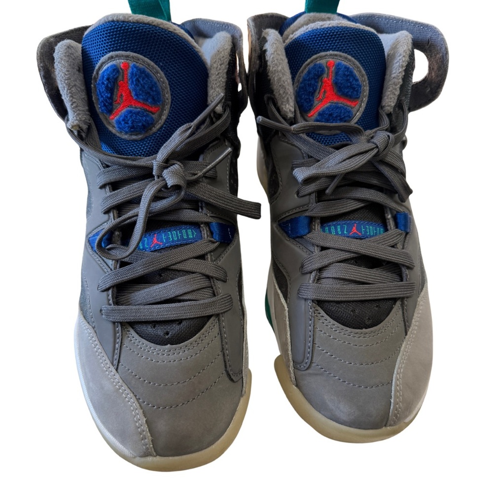 Jordan - Nike Jordan Boys Sneakers in Gray and Blue